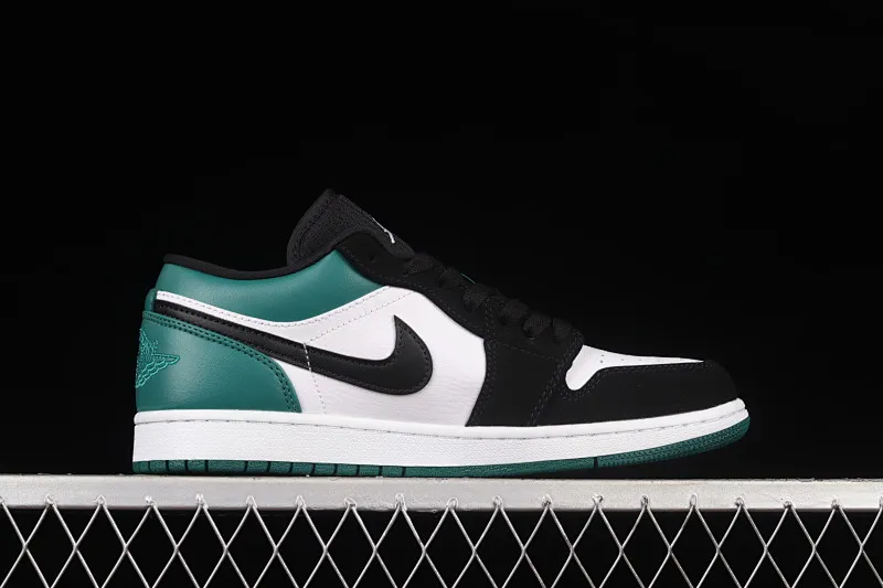 All categories Air Jordan Jordan series basketball shoes Air Jordan 1 Low G version pure original Air Jordan 1 Low AJ1 Joe 1 black and green toe low-top cultural basketball shoes 553558-113
